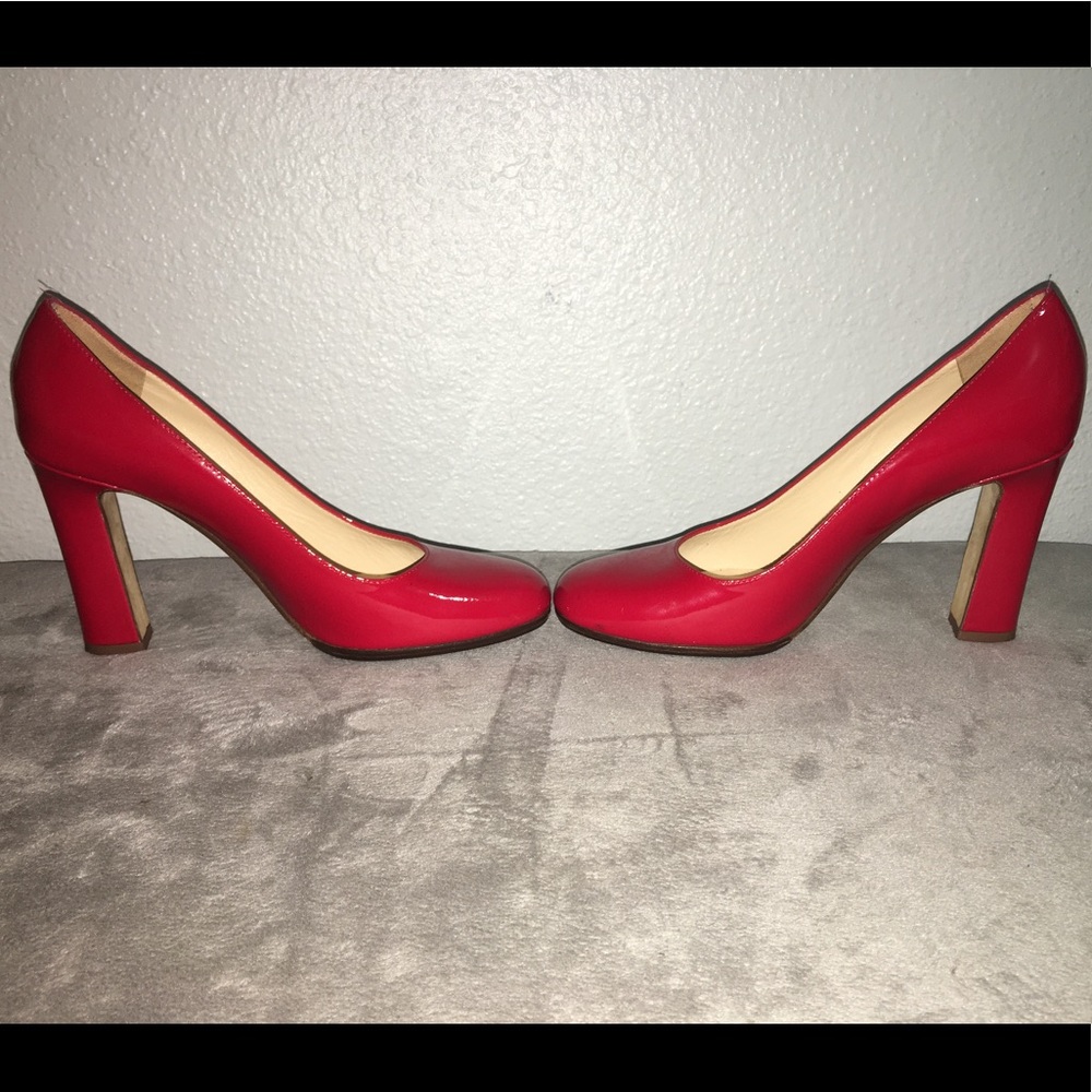Kate Spade Red Classic Pumps heels - Picture 3 of 8